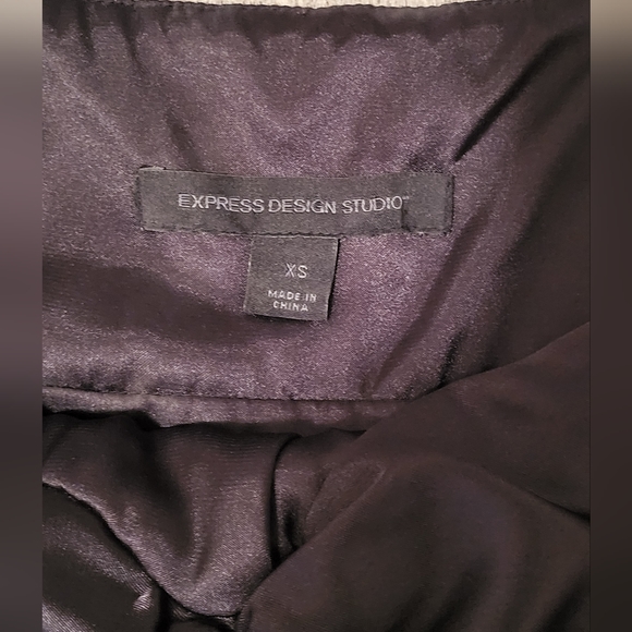 Express black silk tank top w/ black sequin detail - Xsmall - EUC - Picture 6 of 12